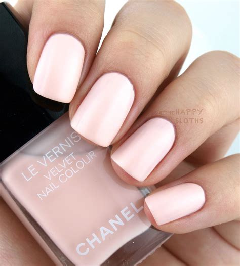 Chanel pink nail polish swatches